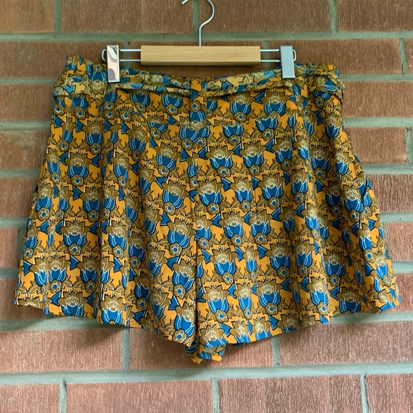 NWOT🦚ASOS belted flowy culottes shorts - Picture 3 of 4